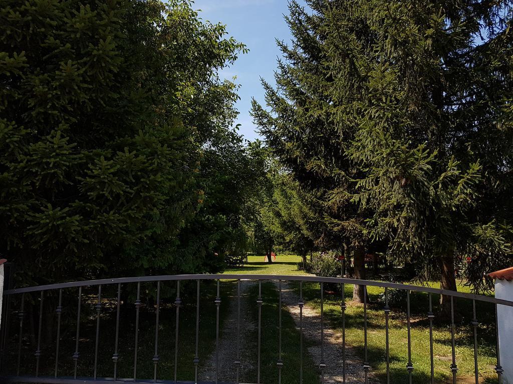 Fertodi Kuria Vendeghaz Hotel Exterior foto